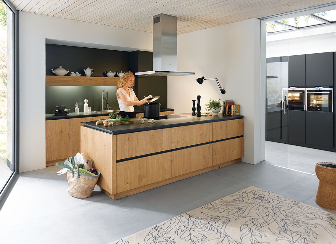 Schuller C Range kitchen design & installation.
